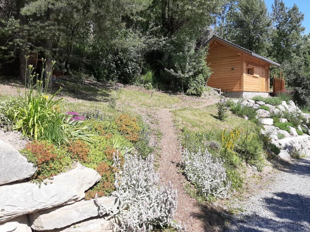 Petit Chalet Neuf Independant 2 Pers "La Cabane De Jean " Briançon Buitenkant foto