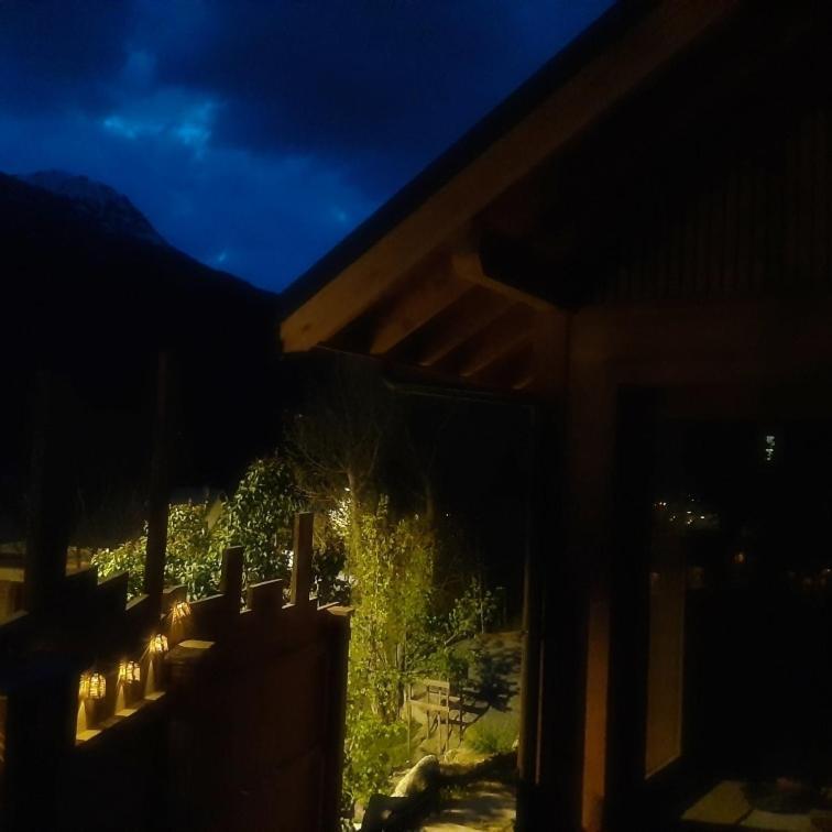 Petit Chalet Neuf Independant 2 Pers "La Cabane De Jean " Briançon Buitenkant foto